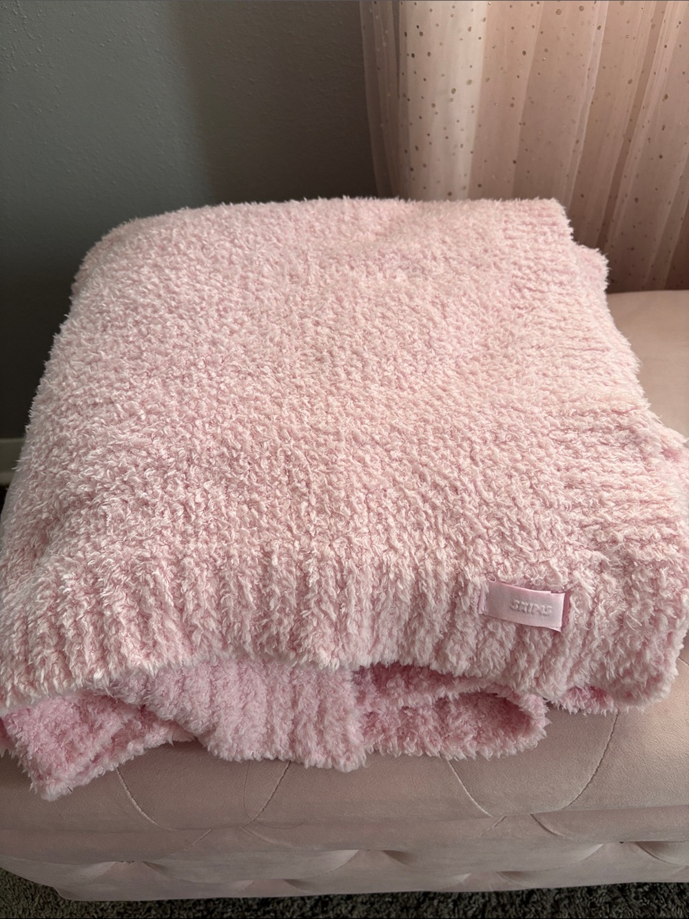 Skims Cozy Pink Plush Throw Blanket